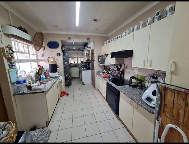 3 BEDROOM HOUSE FOR SALE IN ESTHER PARK